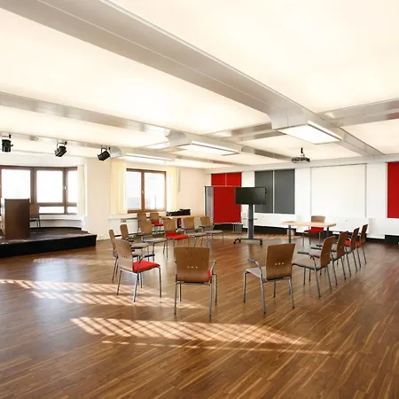 מלון Schoenbuch Pliezhausen