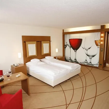 Schoenbuch 4* Pliezhausen