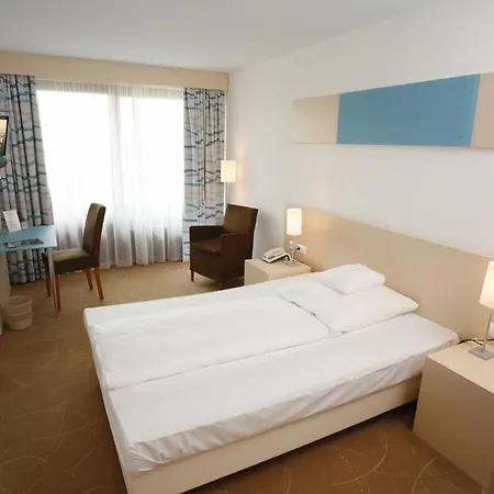 מלון Schoenbuch Pliezhausen