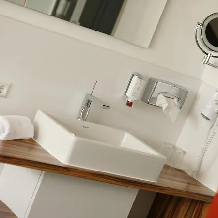 Schoenbuch מלון Pliezhausen