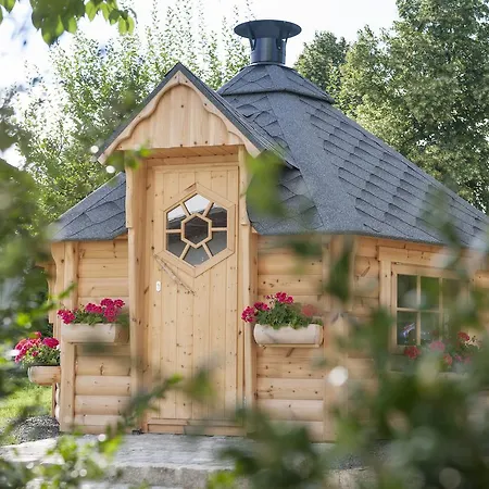 מלון Schoenbuch 4*