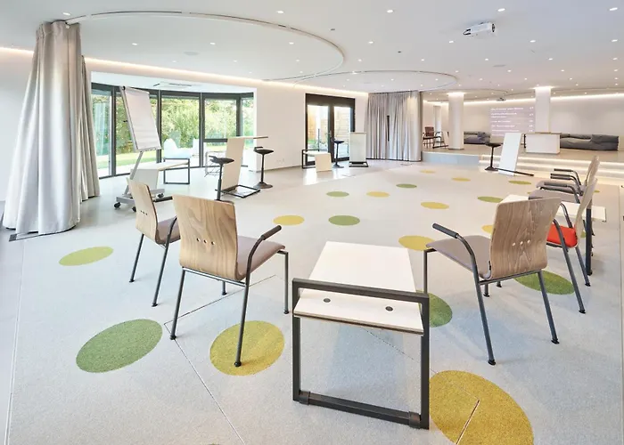 Schoenbuch Pliezhausen