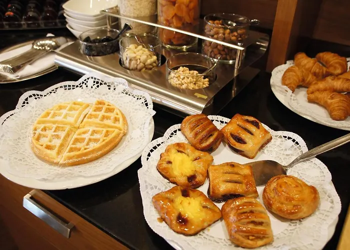 Schoenbuch Szálloda 4*